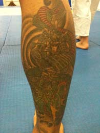 bruno2 Bruno Mendonça também tatuou um samurai