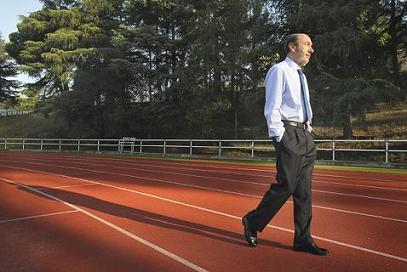 http://s1.trrsf.com/blogs/68/20120204200706-alfredo-perez-rubalcaba-pista-atletismo.jpg