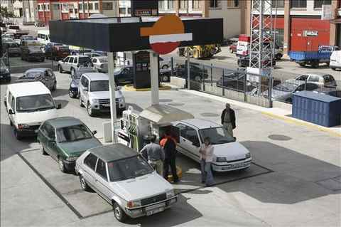 Colas Gasolineras. Fuente: Terra.es