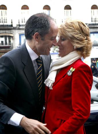 Francisco Camps y Esperanza Aguirre. Fuente: el pais.com