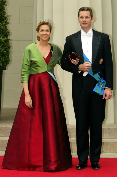 http://s1.trrsf.com/blogs/68/Infanta-Cristina-Inaki-Urdangarin.jpg