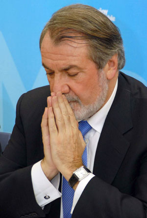 http://s1.trrsf.com/blogs/68/Mayor+Oreja.jpg