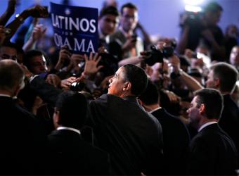 Obama y gente. Fuente: elpais.es