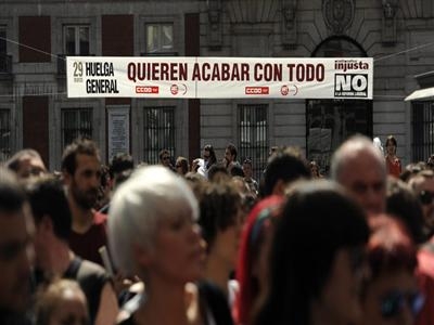 http://s1.trrsf.com/blogs/68/cnt380490_h300_a0x0_Octava-huelga-general-de-la-democracia_2012329175411.jpg