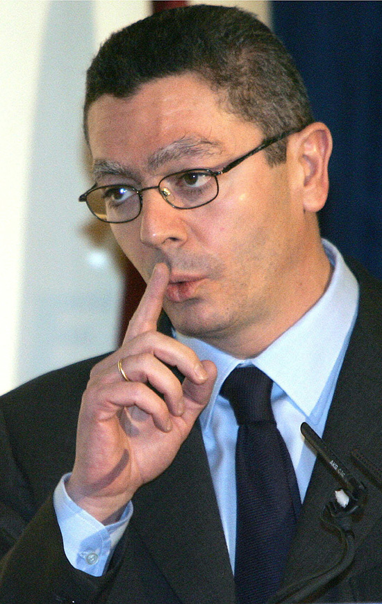 http://s1.trrsf.com/blogs/68/gallardon4.jpg