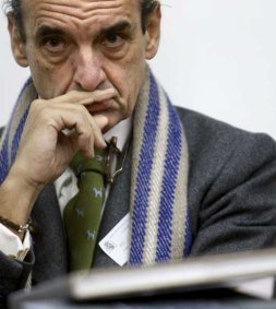 http://s1.trrsf.com/blogs/68/mario+conde.jpg